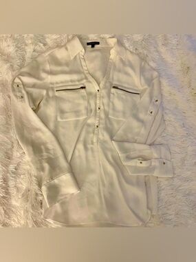 Express White V-Neck Button-Front Blouse